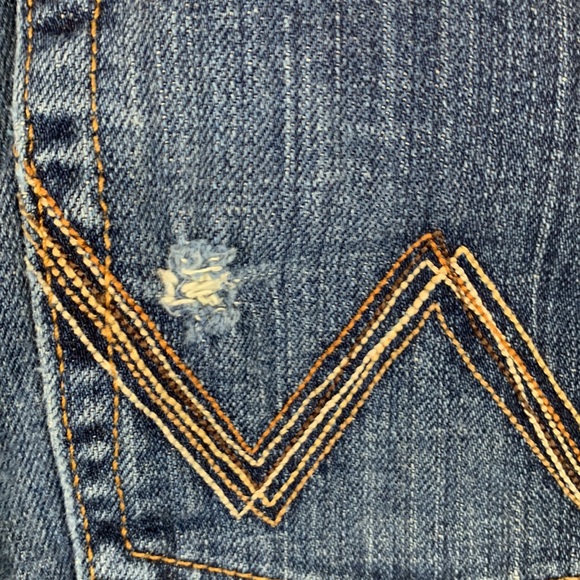 Q-Baby denim blue jeans size 7-8 x 28.5” Has stretch in waistband. - Picture 6 of 7